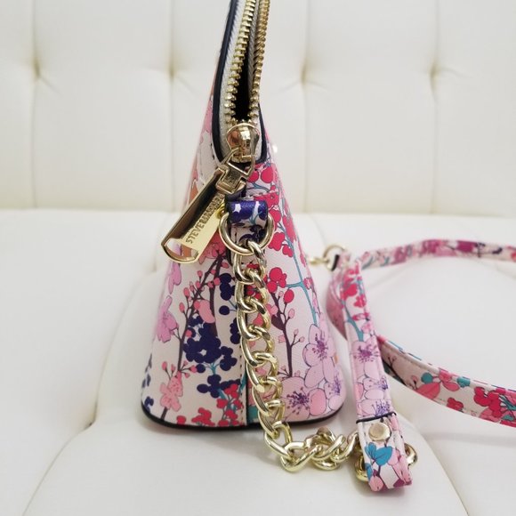 Steve Madden Floral Shoulder Bag with Gold-Tone hardware - Picture 5 of 14